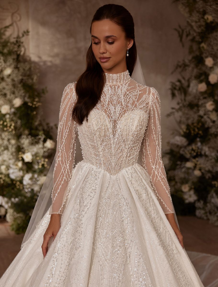 Νυφικό φόρεμα LAVINIA με πλούσιες πιέτες, Eva Krystel Νυφικά Θεσσαλονίκη